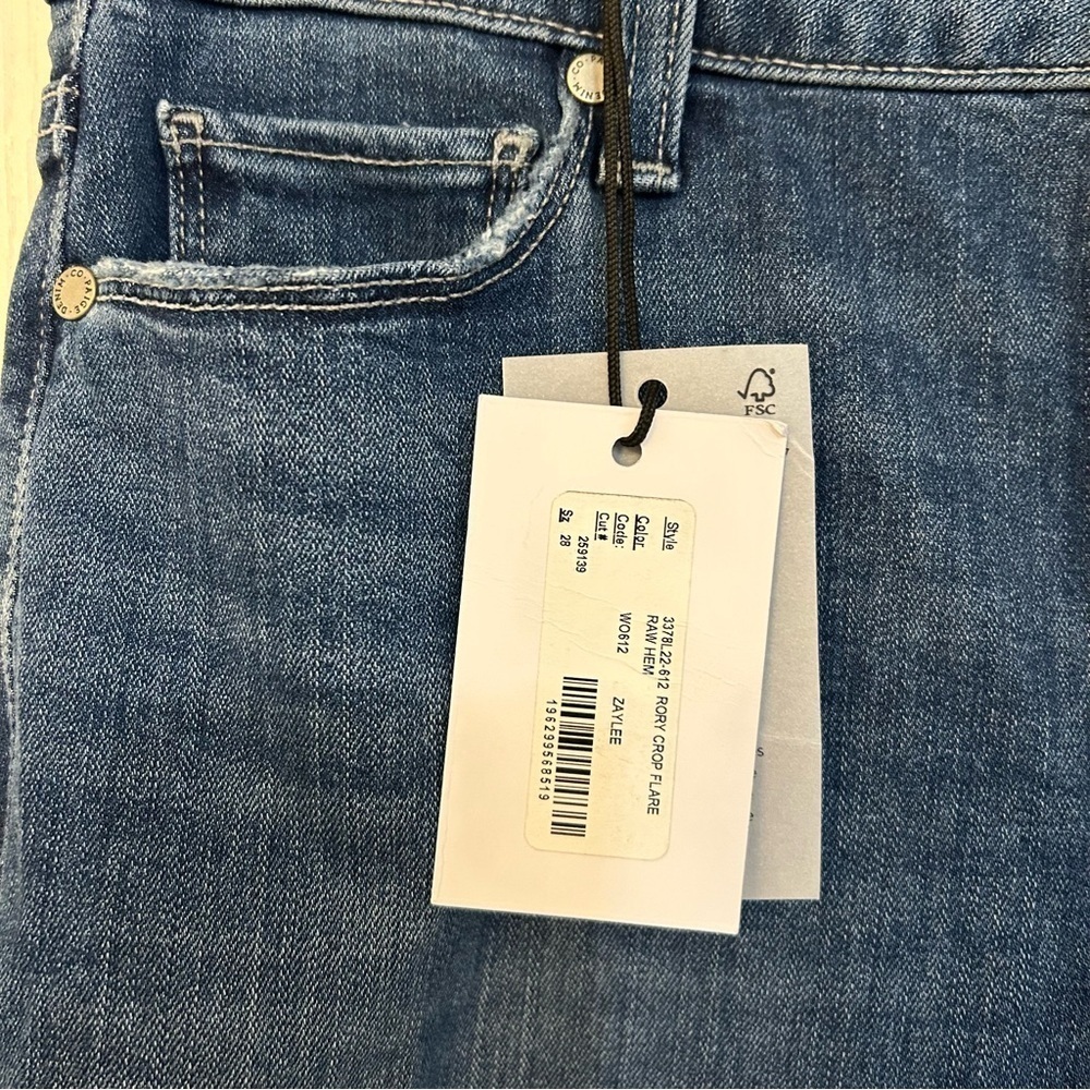 Paige Rory Crop Flare Raw Hem Denim Jeans in Zaylee Size 28 - Picture 5 of 10